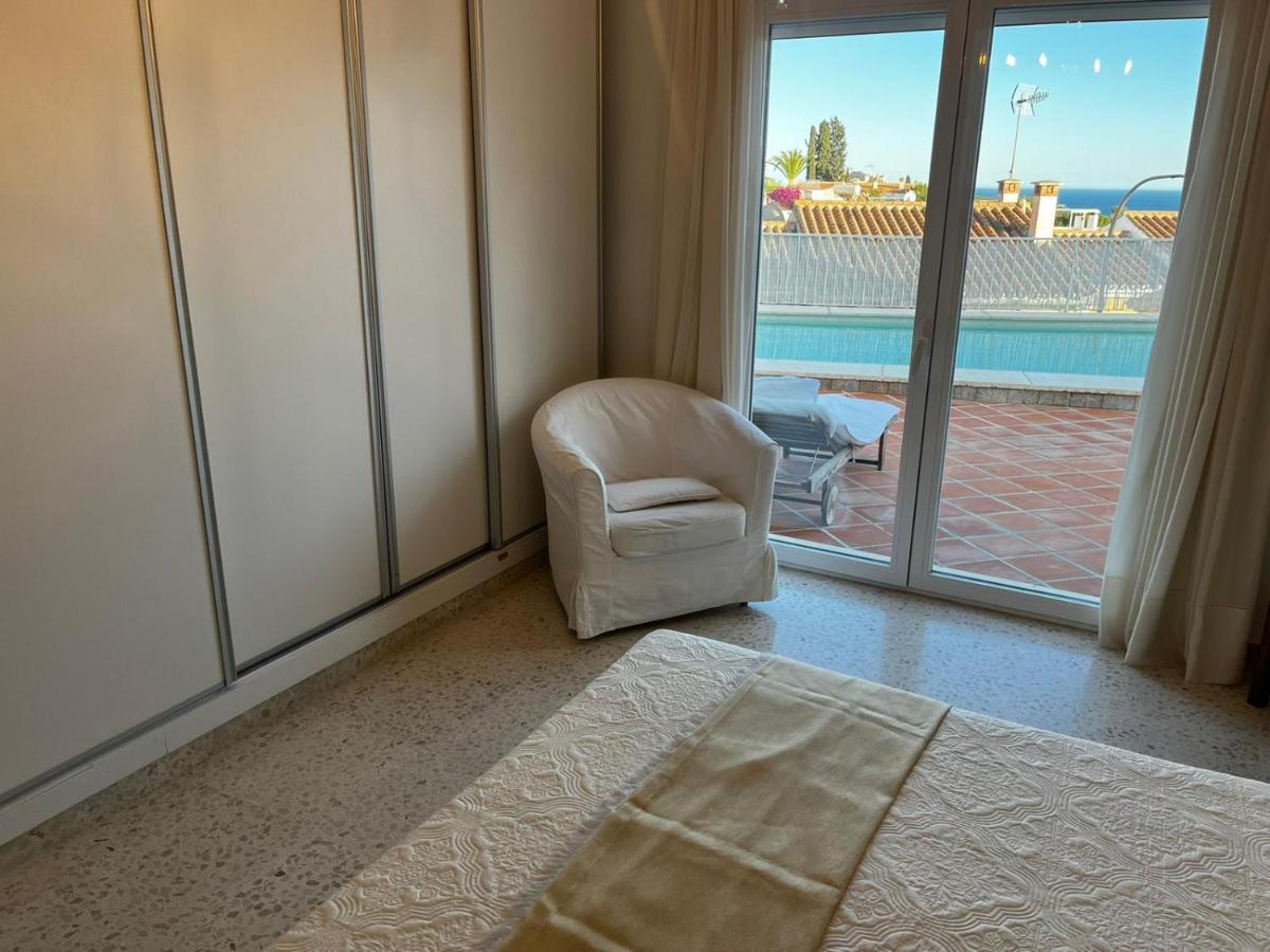 Habitaciones En Casa Miguel Caleta De Velez Exteriör bild